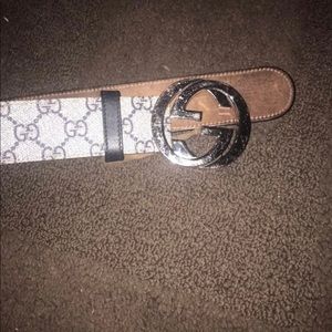 Gucci Supreme belt with G buckle